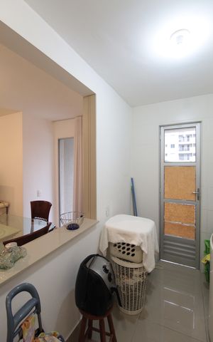Apartamento à venda com 57m², 2 quartos e 1 vagaCozinha e Área de Serviço