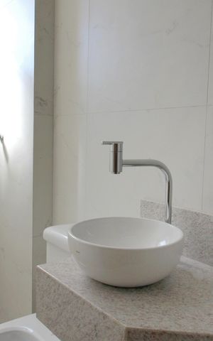 Apartamento à venda com 50m², 2 quartos e 2 vagasBanheiro da Suíte