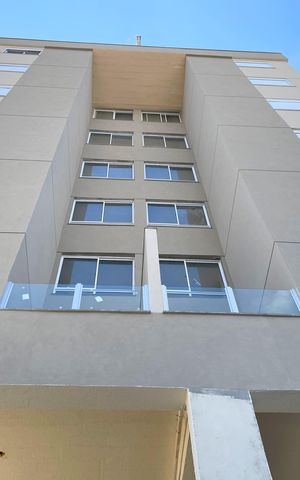 Apartamento à venda com 58m², 2 quartos e 2 vagasFachada