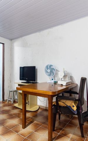 Casa à venda com 150m², 5 quartos e 2 vagas Casa à venda com 150m², 5 quartos e 2 vagasQuarto 1