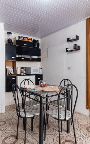 Casa à venda com 150m², 5 quartos e 2 vagas Casa à venda com 150m², 5 quartos e 2 vagasCozinha 3