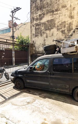 Casa à venda com 150m², 5 quartos e 2 vagas Casa à venda com 150m², 5 quartos e 2 vagasGaragem