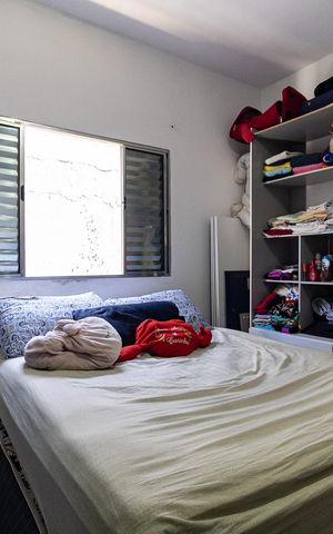 Casa à venda com 150m², 5 quartos e 2 vagas Casa à venda com 150m², 5 quartos e 2 vagasQuarto 3