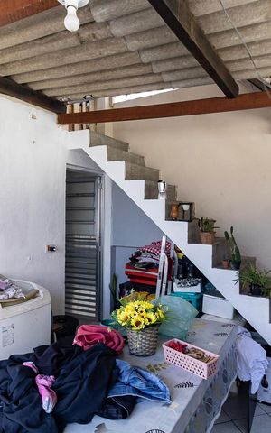 Casa à venda com 150m², 5 quartos e 2 vagas Casa à venda com 150m², 5 quartos e 2 vagasLavanderia 1