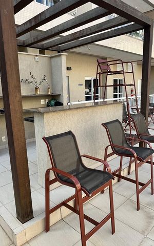 Apartamento à venda com 144m², 3 quartos e 2 vagas Apartamento à venda com 144m², 3 quartos e 2 vagasÁrea comum - Piscina