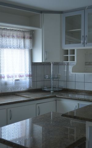 Casa à venda com 236m², 3 quartos e 6 vagasCozinha