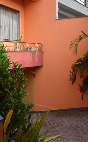 Casa à venda com 236m², 3 quartos e 6 vagasFachada