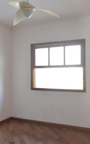 Casa à venda com 236m², 3 quartos e 6 vagasQuarto 2