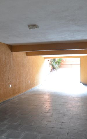 Casa à venda com 236m², 3 quartos e 6 vagasQuintal