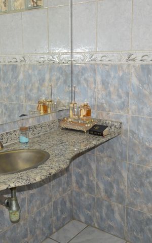 Casa à venda com 258m², 6 quartos e 5 vagasLavabo