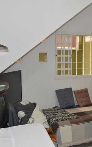 Casa à venda com 258m², 6 quartos e 5 vagasEscritório