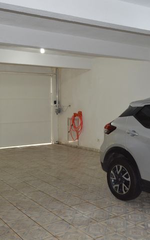 Casa à venda com 258m², 6 quartos e 5 vagasGaragem