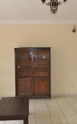 Casa à venda com 258m², 6 quartos e 5 vagasSala