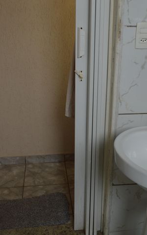 Casa à venda com 258m², 6 quartos e 5 vagasBanheiro da Suíte 4