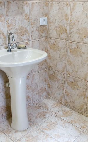 Casa à venda com 286m², 4 quartos e 2 vagas Casa à venda com 286m², 4 quartos e 2 vagasBanheiro