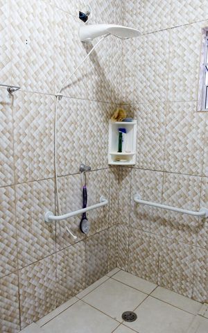 Casa à venda com 286m², 4 quartos e 2 vagas Casa à venda com 286m², 4 quartos e 2 vagasBanheiro 2