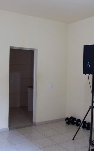 Casa à venda com 286m², 4 quartos e 2 vagas Casa à venda com 286m², 4 quartos e 2 vagasSala