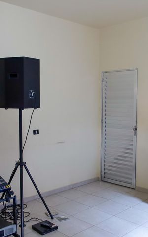 Casa à venda com 286m², 4 quartos e 2 vagas Casa à venda com 286m², 4 quartos e 2 vagasSala