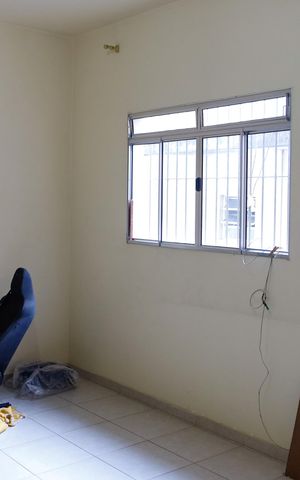 Casa à venda com 286m², 4 quartos e 2 vagas Casa à venda com 286m², 4 quartos e 2 vagasSala