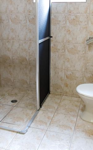 Casa à venda com 286m², 4 quartos e 2 vagas Casa à venda com 286m², 4 quartos e 2 vagasBanheiro