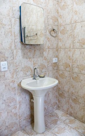 Casa à venda com 286m², 4 quartos e 2 vagas Casa à venda com 286m², 4 quartos e 2 vagasBanheiro
