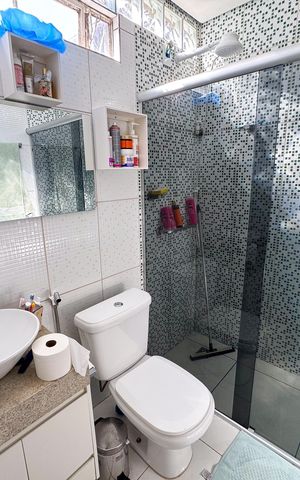 Casa à venda com 80m², 3 quartos e 5 vagas Casa à venda com 80m², 3 quartos e 5 vagasBanheiro