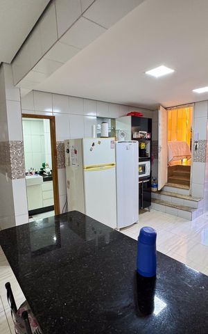 Casa à venda com 80m², 3 quartos e 5 vagas Casa à venda com 80m², 3 quartos e 5 vagasSala/Cozinha