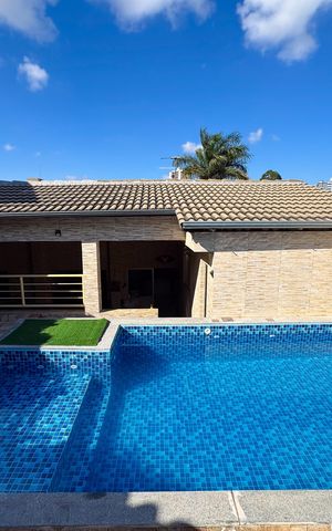 Casa à venda com 80m², 3 quartos e 5 vagas Casa à venda com 80m², 3 quartos e 5 vagasÁrea Externa