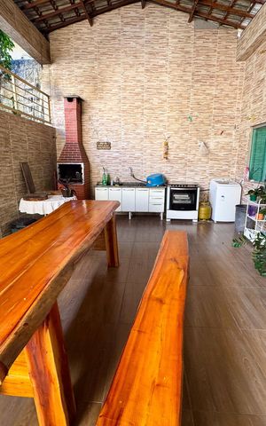 Casa à venda com 80m², 3 quartos e 5 vagas Casa à venda com 80m², 3 quartos e 5 vagasÁrea Externa