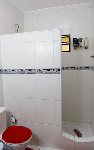 Casa à venda com 127m², 3 quartos e 1 vagaBanheiro da Suíte 2