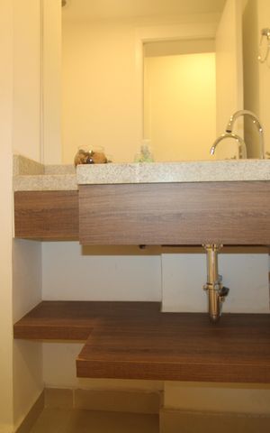 Apartamento à venda com 81m², 2 quartos e 1 vagaLavabo