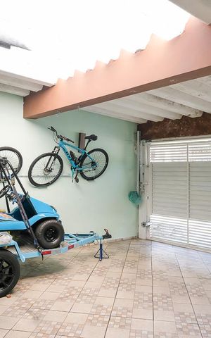 Casa à venda com 162m², 3 quartos e 3 vagasGaragem