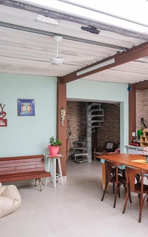 Casa à venda com 162m², 3 quartos e 3 vagasQuintal