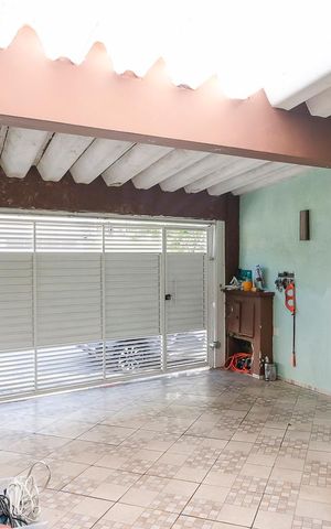 Casa à venda com 162m², 3 quartos e 3 vagasGaragem