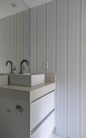 Apartamento à venda com 67m², 2 quartos e 1 vaga Apartamento à venda com 67m², 2 quartos e 1 vagaBanheiro Social