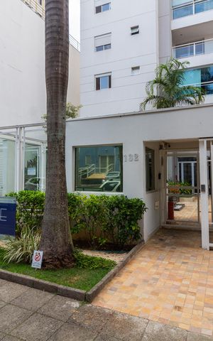Apartamento à venda com 110m², 3 quartos e 2 vagasFachada