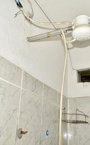 Casa para alugar com 37m², 1 quarto e sem vaga Casa para alugar com 37m², 1 quarto e sem vagaBanheiro