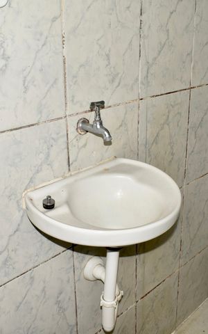 Casa para alugar com 37m², 1 quarto e sem vaga Casa para alugar com 37m², 1 quarto e sem vagaBanheiro