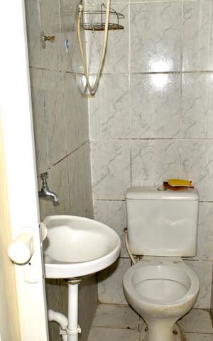 Casa para alugar com 37m², 1 quarto e sem vaga Casa para alugar com 37m², 1 quarto e sem vagaBanheiro