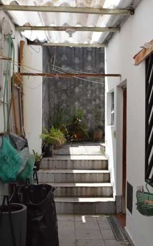 Casa à venda com 150m², 4 quartos e 2 vagasCorredor