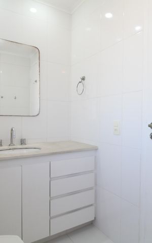 Apartamento para alugar com 74m², 2 quartos e 2 vagasBanheiro 1