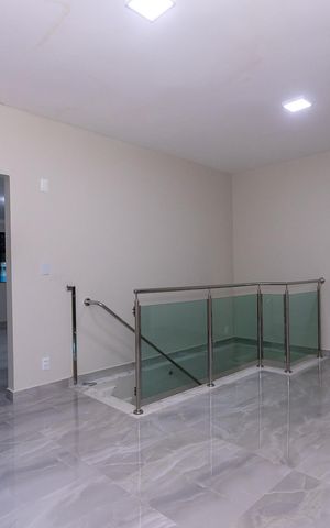 Casa à venda com 360m², 5 quartos e 4 vagas Casa à venda com 360m², 5 quartos e 4 vagasSala 4