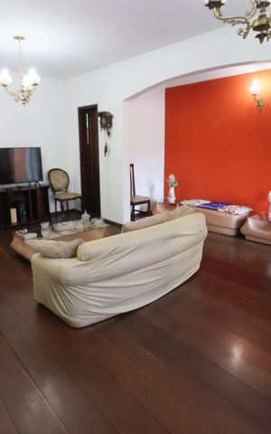 Casa de condomínio à venda com 380m², 6 quartos e 6 vagasSala
