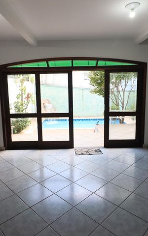 Casa de condomínio à venda com 380m², 6 quartos e 6 vagasGaragem