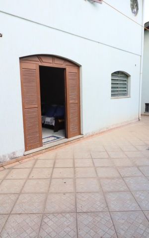 Casa de condomínio à venda com 380m², 6 quartos e 6 vagasQuintal