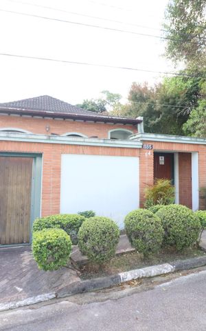 Casa de condomínio à venda com 380m², 6 quartos e 6 vagasFachada