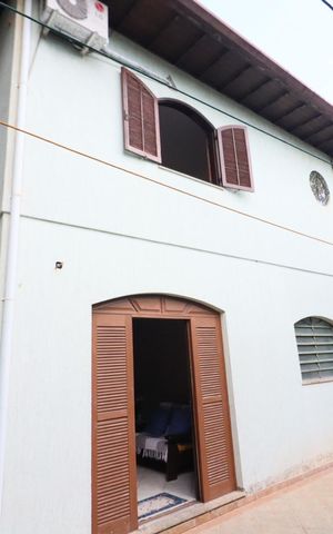 Casa de condomínio à venda com 380m², 6 quartos e 6 vagasQuintal