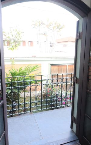Casa de condomínio à venda com 380m², 6 quartos e 6 vagasSala