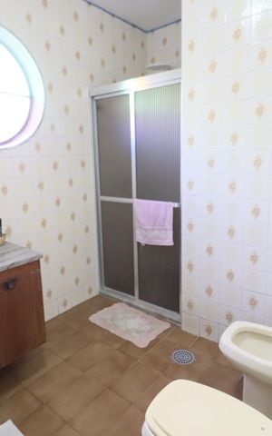 Casa de condomínio à venda com 380m², 6 quartos e 6 vagasBanheiro Social