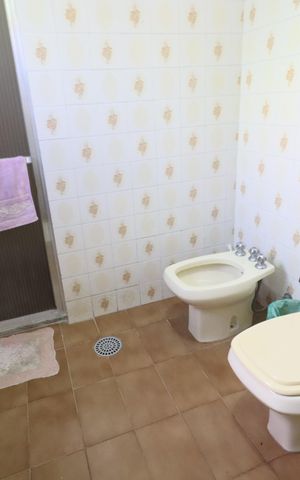Casa de condomínio à venda com 380m², 6 quartos e 6 vagasBanheiro Social
